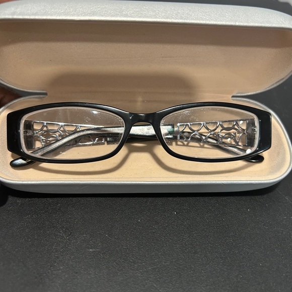 Oscar de la Renta Black Eyewear Frame - Picture 3 of 13